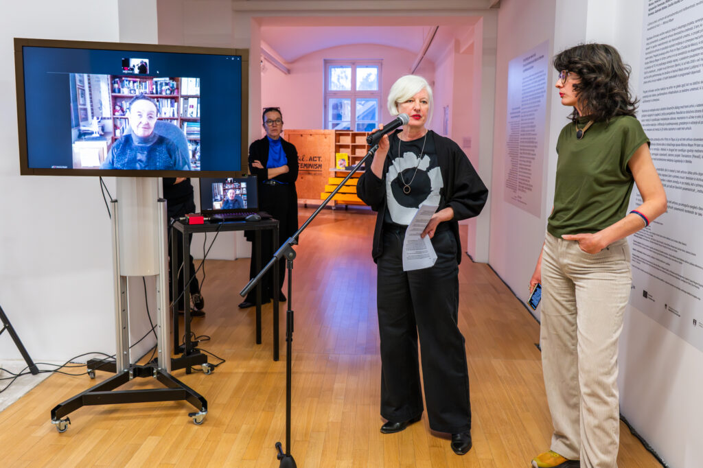 Exhibition photo 4